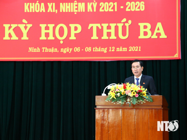 Đồng chí Phạm Văn Hậu, Phó Bí thư Thường trực Tỉnh ủy, Chủ tịch HĐND tỉnh phát biểu khai mạc tại kỳ họp. Ảnh: Văn Nỷ